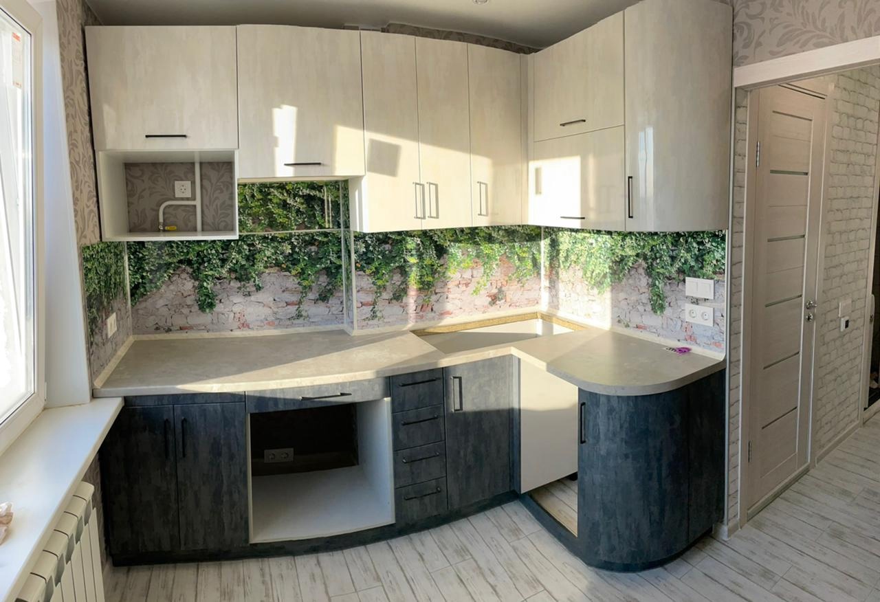 Кухня с фасадами МДФ + ПВХ ADILET Urban Light 129 Т01 + ADILET Дрого SE-023